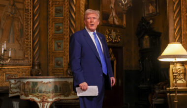 President Trump's approval rating fell to 44% as more Americans doubt his handling of the economy, according to a Reuters/Ipsos poll.