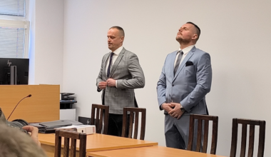 Daniel Bombic ostane na slobode, dostane monitorovací náramok