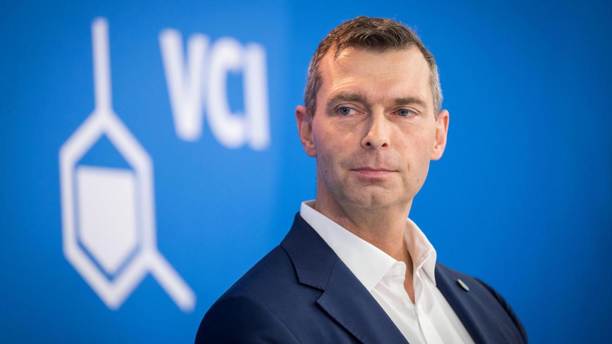 Covestro: Chemiekonzern stoppt Investitionen in energieintensive Anlagen in Deutschland