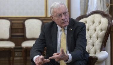 La délégation américaine annule la conférence de presse organisée après les entretiens avec l'envoyé de Trump et Volodymyr Zelensky
