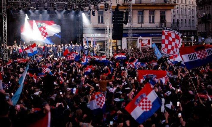 PHOTOS: 35,000 Croatians welcome handball team home