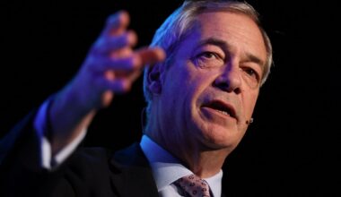 Nigel Farage gives up ownership of Reform UK to make party more democratic