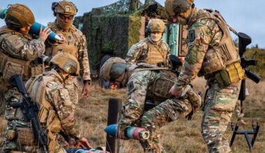 Madagascar, Tunisie, Bulgarie… Pour les uniformes de ses armées, la France fait l’impasse sur le «made in France» – Libération