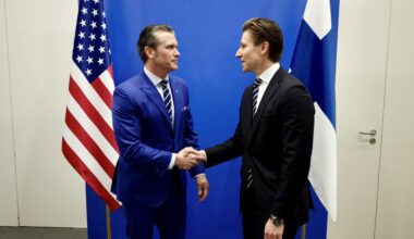 Suomi aikoo tukea Ukrainaa uudella koti­maisella tuotannolla, puolustus­ministeri Häkkänen sanoo