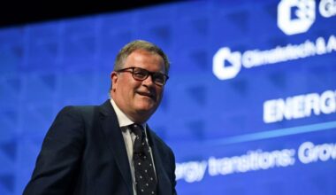 European LNG prices are reaching levels that will hit demand, says Vitol CEO