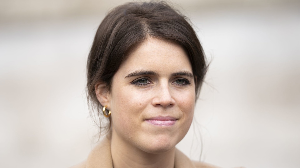 Princess Eugenie just stepped out without makeup - and looks younger than ever