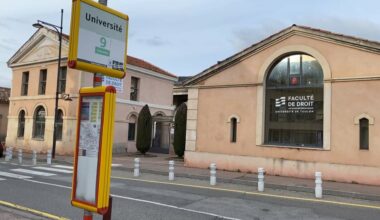 VAR: UNE PROFESSEURE DE DROIT CYBERHARCELÉE PAR L'EXTRÊME DROITE APRÈS AVOIR ÉTÉ FILMÉE À SON INSU