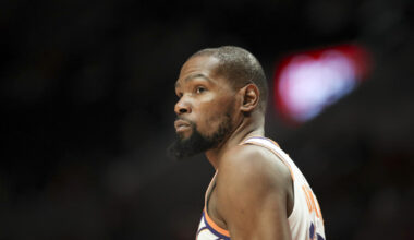 NBA trade deadline live updates: Bucks, Wizards swap Khris Middleton, Kyle Kuzma; Rumors swirl around Kevin Durant