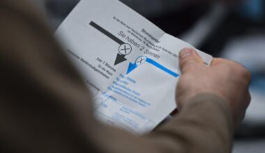 Wann kommen heute erste Prognosen und Hochrechnungen?