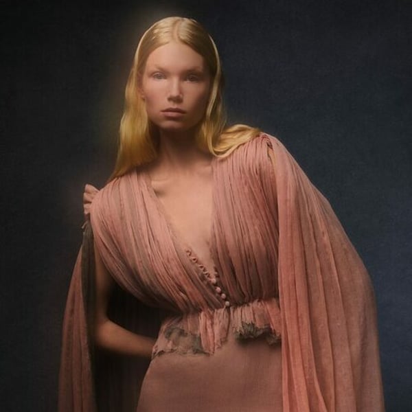 Le jeune label couture Khosrov investit l’Europe, en partant de Milan