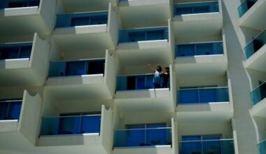 Salary boost for Cyprus hotel workers