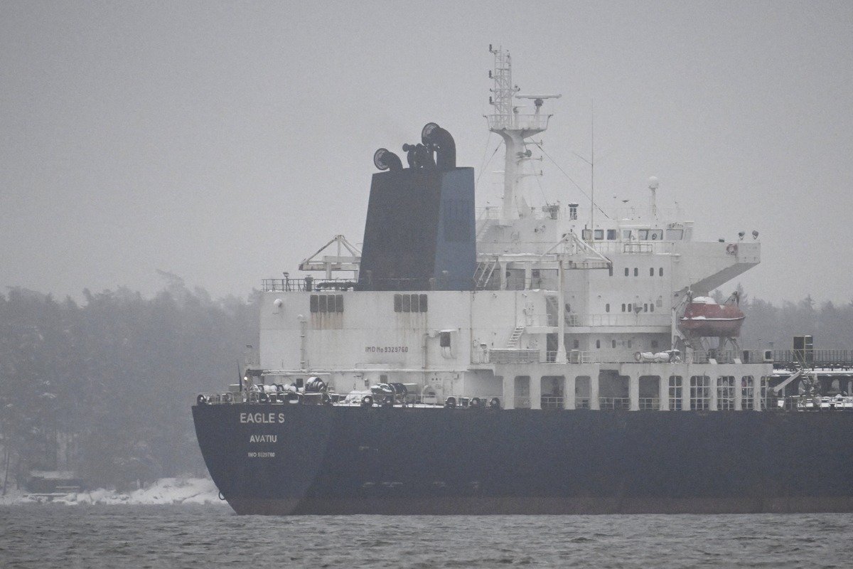 Eagle S