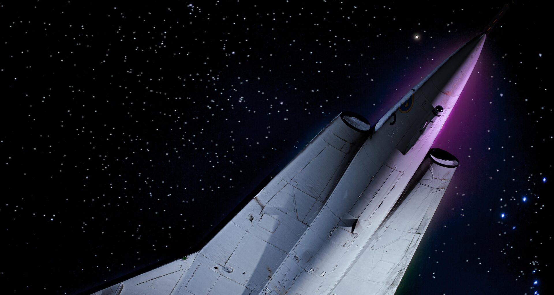 J35 Draken under en klar stjärnhimmel ute på Östgötaslätten. Ett av det finare stridsflygplanen i mitt tycke.