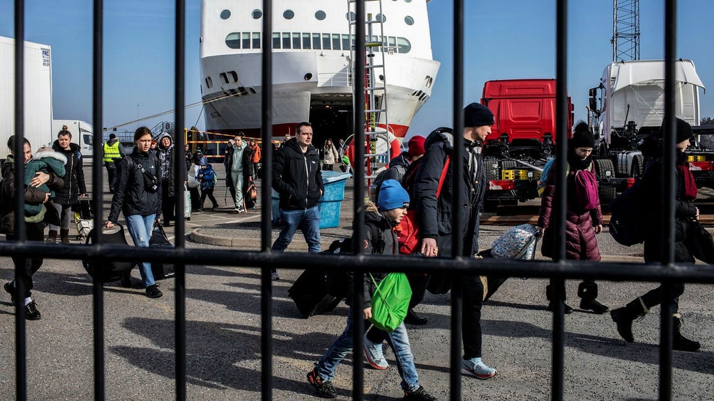 Insändare. Ge ukrainska flyktingar långsiktiga uppehållstillstånd i Sverige