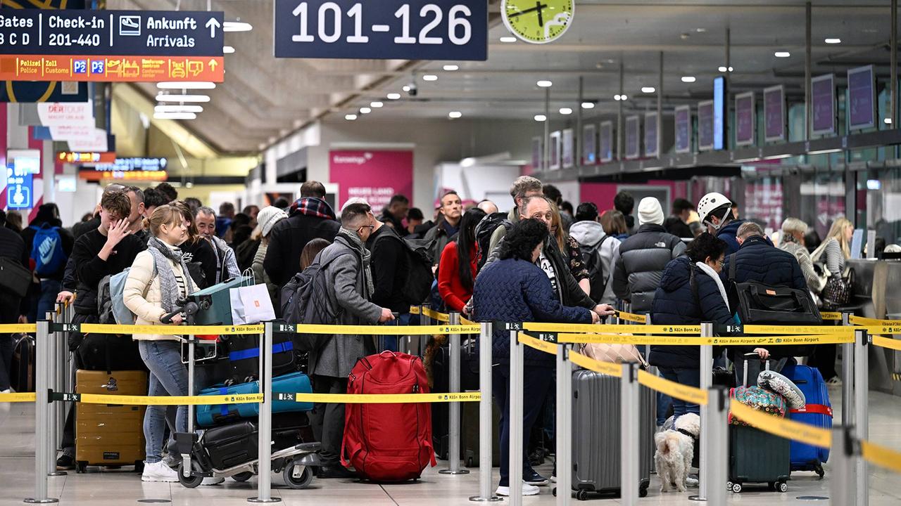 Mehr Passagiere fliegen von Europas Flughäfen als vor Corona