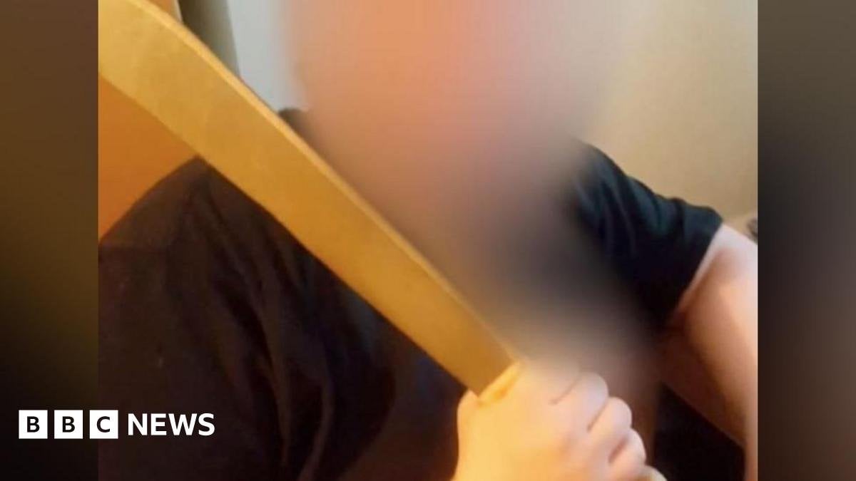 MI5 lied to courts to protect violent neo-Nazi spy