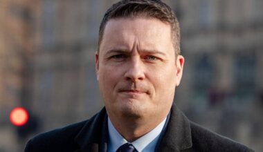 Doctors who change gender have wrongdoing 'erased' from public record, GMC admits