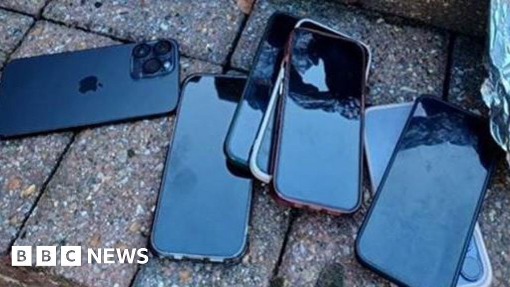 Stolen phones seized after helicopter chase