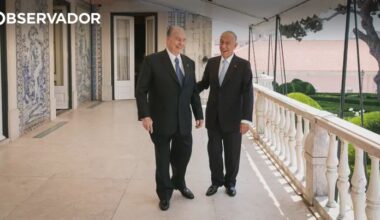 “Um bom amigo de Portugal” e “símbolo da paz”. As reações à morte de Aga Khan – Observador
