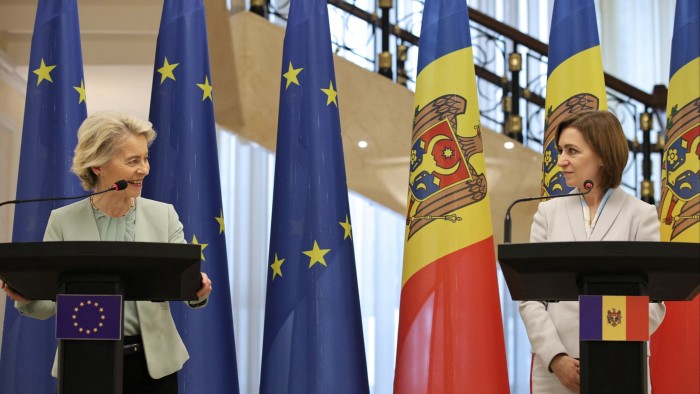 European Commission president Ursula von der Leyen and Moldovan President Maia Sandu and  attend a joint press conference