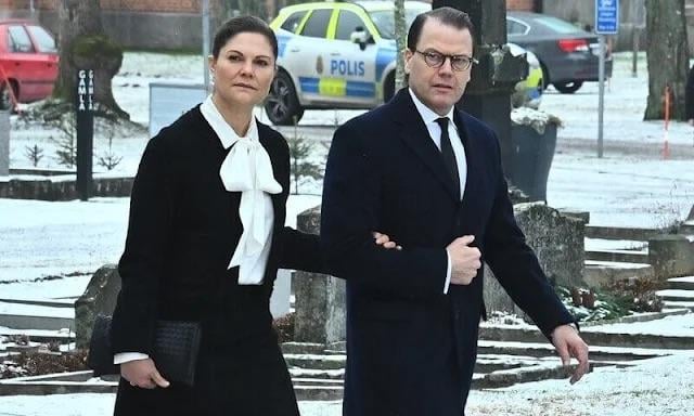 Crown Princess Victoria and Prince Daniel of Sweden visited Örebro to attend a church service at Längbro Church in honor of the victims of the school shooting at Campus Risbergska