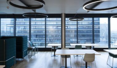 Les bureaux vides en Suisse pourraient loger 40'000 personnes - rts.ch