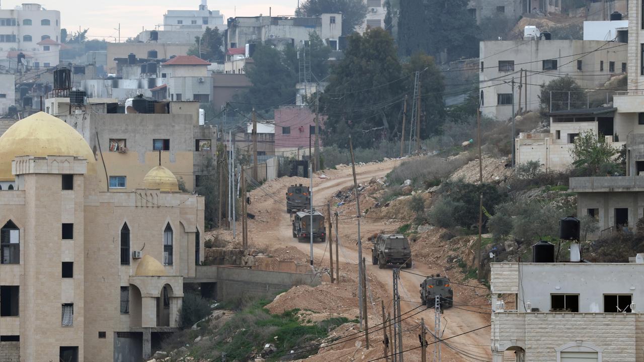 Nahost-Liveblog: ++ Israel fordert offenbar Evakuierung in Dschenin ++