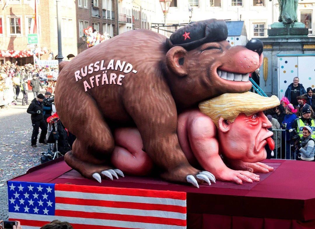 Felon Shitler is a laughing stock around the world.