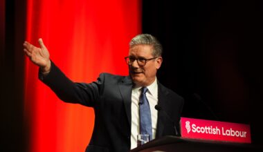 UK: Starmer Attacks Reform and SNP, Announces £200M Grangemouth Investment