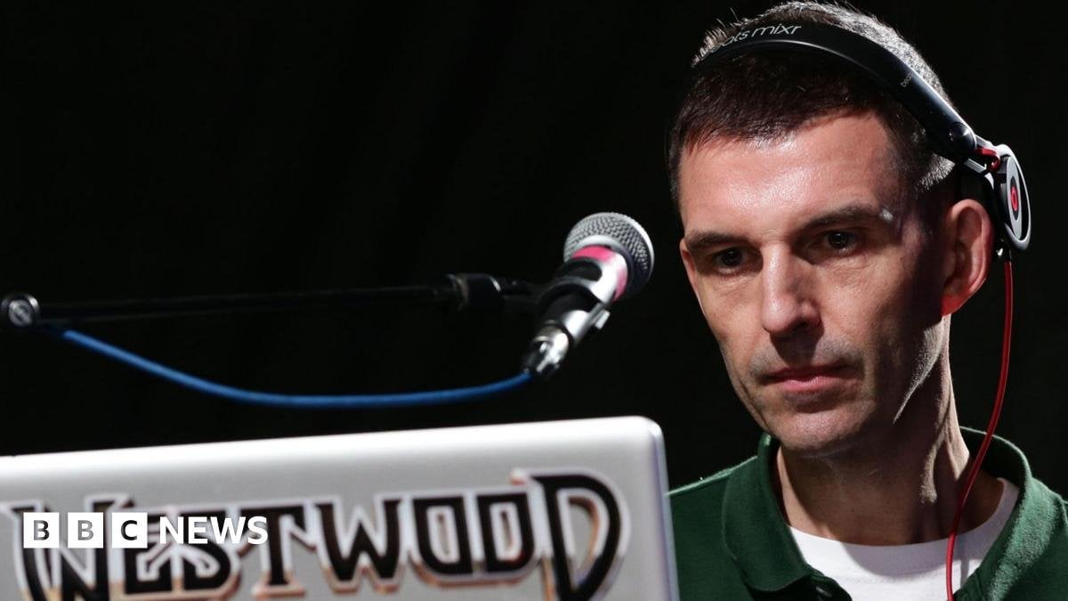 BBC sorry for 'missed opportunities' over DJ Tim Westwood's 'bullying behaviour'
