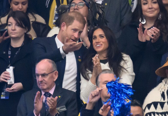 meghan markle prince harry body language2