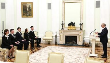 Presenting Presidential Prize in Science and Innovation for Young Scientists • President of Russia