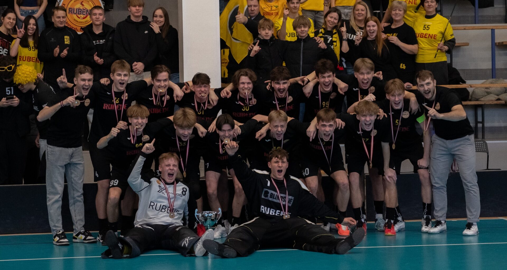 Latvijas Florbola savienība » LV » 2024/2025 » Jaunumi » Fogela "bullītis" nodrošina "Rubene/KSS" čempiones titulu