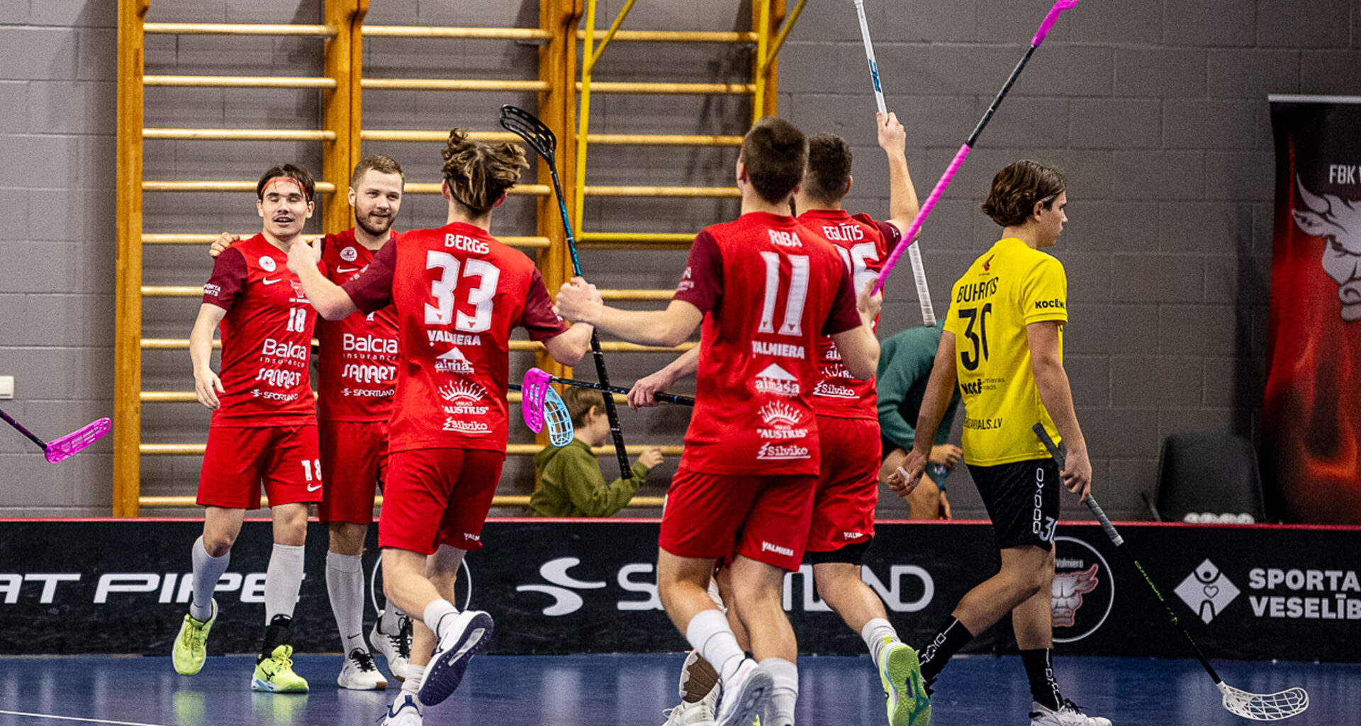 Latvijas Florbola savienība » LV » 2024/2025 » Jaunumi » Birstiņa "bullītis" nodrošina "Valmieras" uzvaru pār "Rubeni"