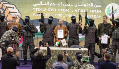Hamas pozastavil odovzdávanie rukojemníkov - Správy STVR
