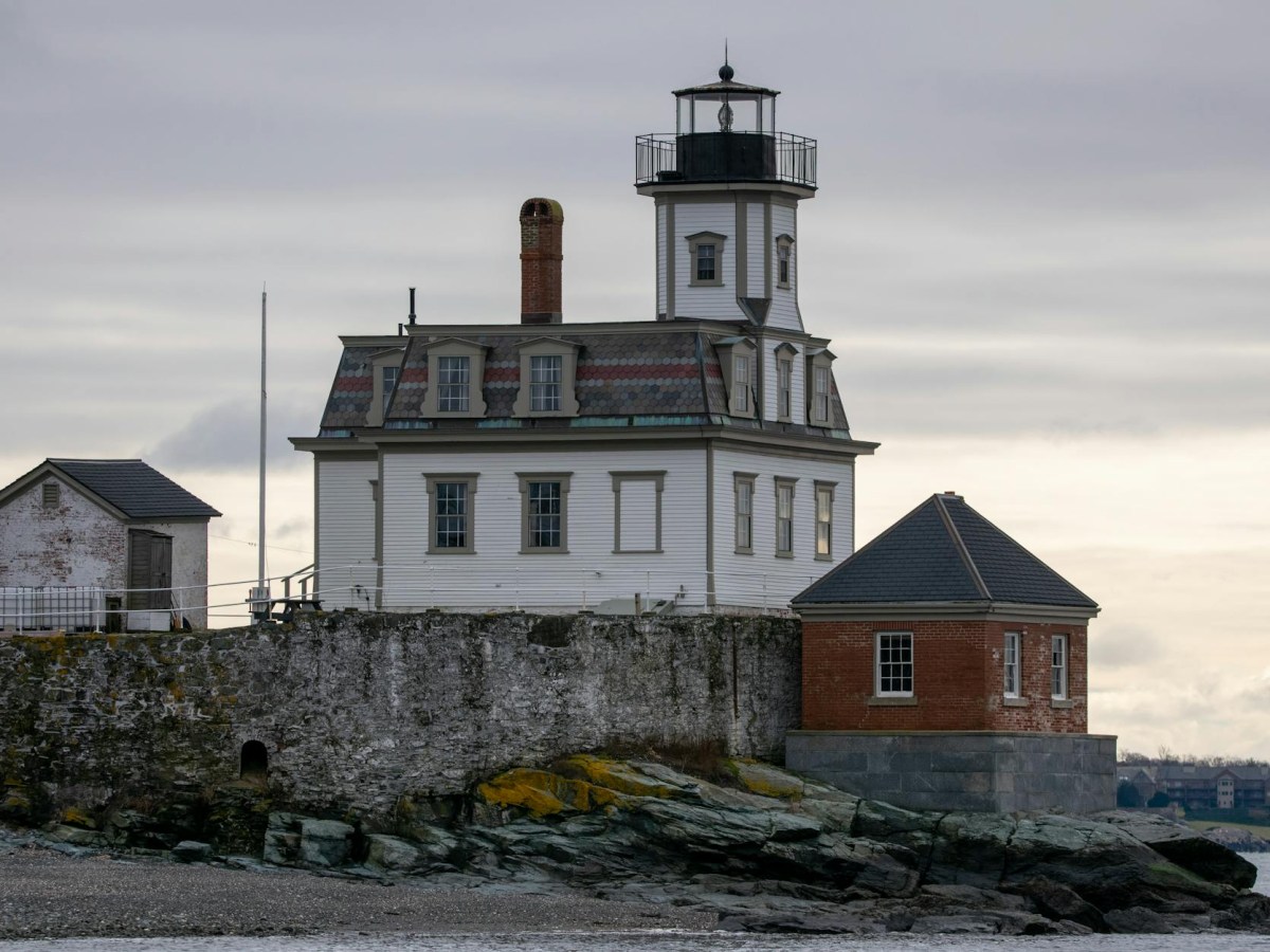 Bob Cembrola: From neglect to tourist attraction – Rose Island Lighthouse’s revival