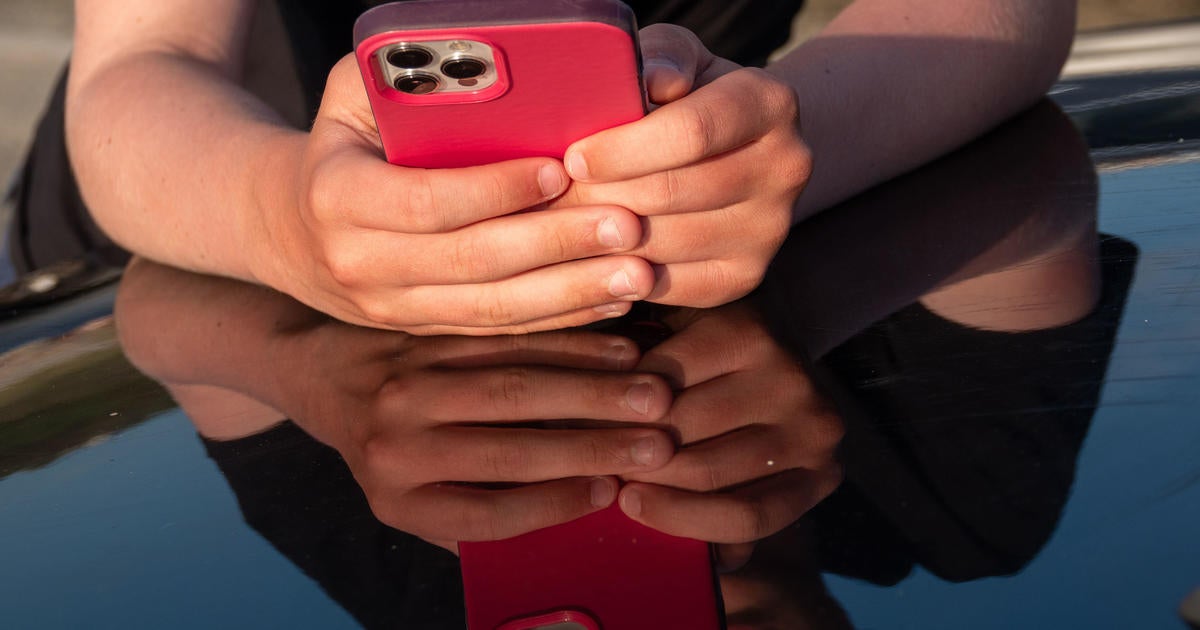 Minnesota Senate Bill aims to ban AI programs that create fake sexualized images