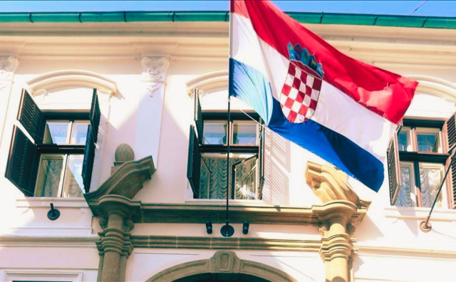 Bulgaria: Croatia Plans Boycott of Banks and Telecoms