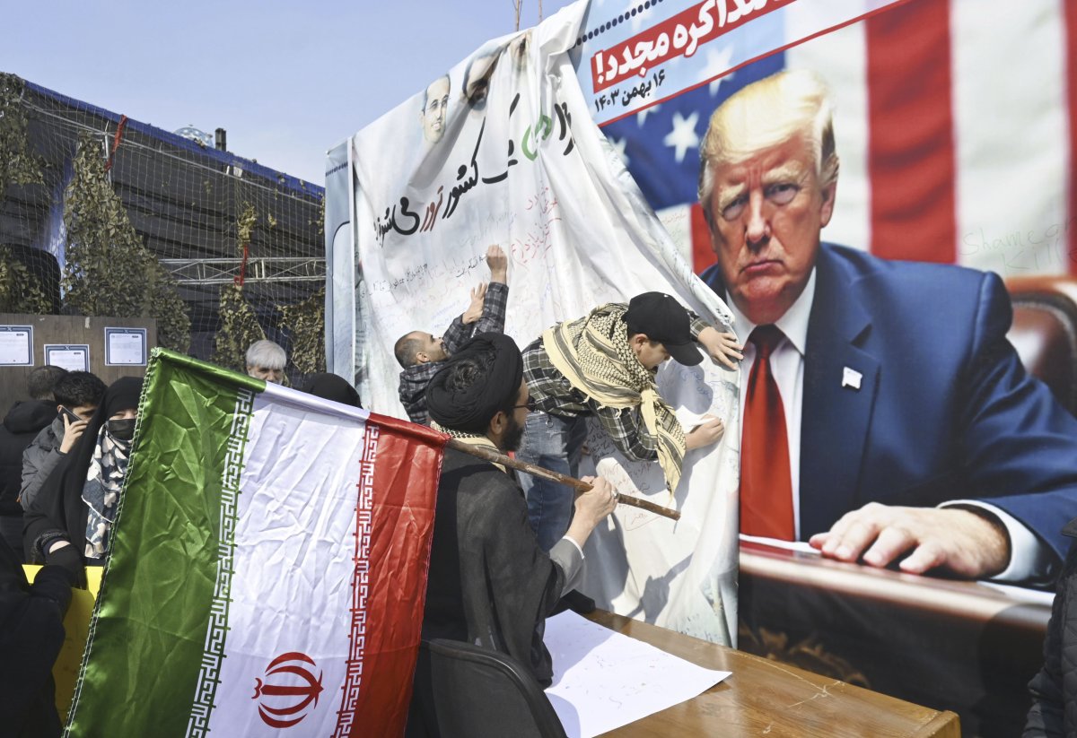 Poster of Trummp in Tehran