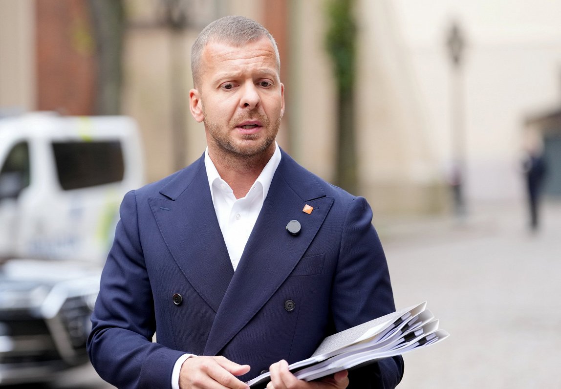 State Security Service pays visit to MP Rosļikovs / Article
