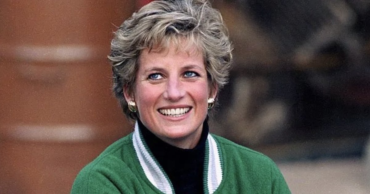 Super Bowl fans go wild over snap of Princess Diana in Eagles varsity jacket