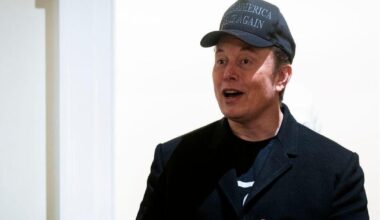 Elon Musk makes baseless claim about large number of dead people on government payroll