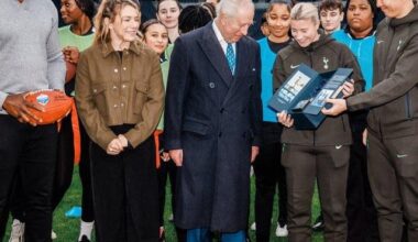 King Charles Gets QB Lesson At Tottenham Hotspur Stadium 🏟