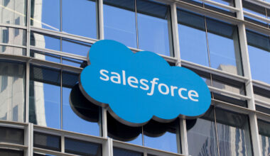 Salesforce Cuts 1,000 Jobs While Adding AI Salespeople