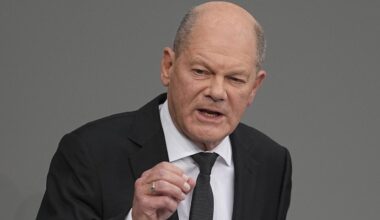 Ukraine-Liveblog: ++ Scharfe Kritik von Scholz an "Diktator"-Äußerung ++