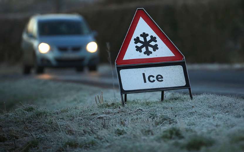 Météo France issues yellow alerts for snow and ice across 26 departments: What new updates you need to know?
