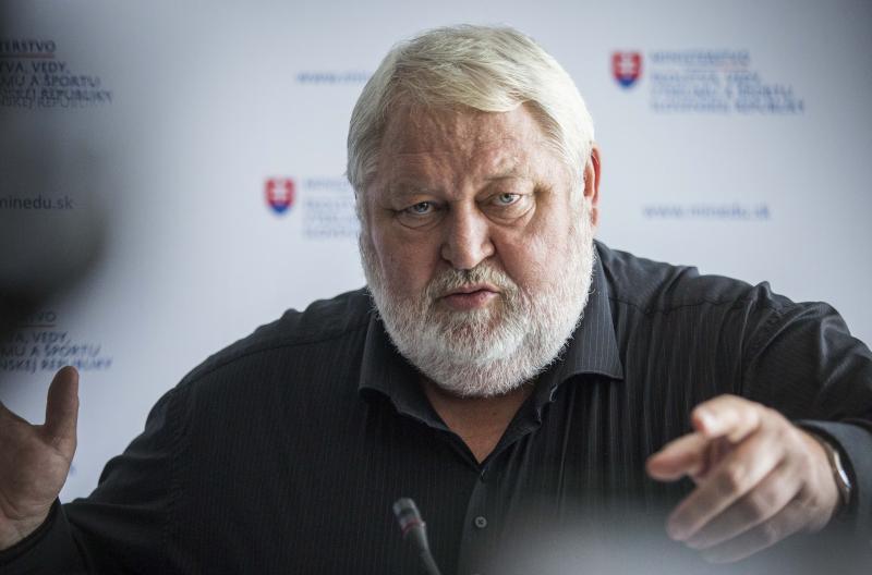 KLUB 500 VYZÝVA VLÁDU RIEŠIŤ SKUTOČNÉ PROBLÉMY SLOVENSKA