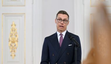 President Alexander Stubb talked to members of the Finnish Association of Political Journalists in the Presidential Palace in Helsinki on Thursday, 30 January 2025.