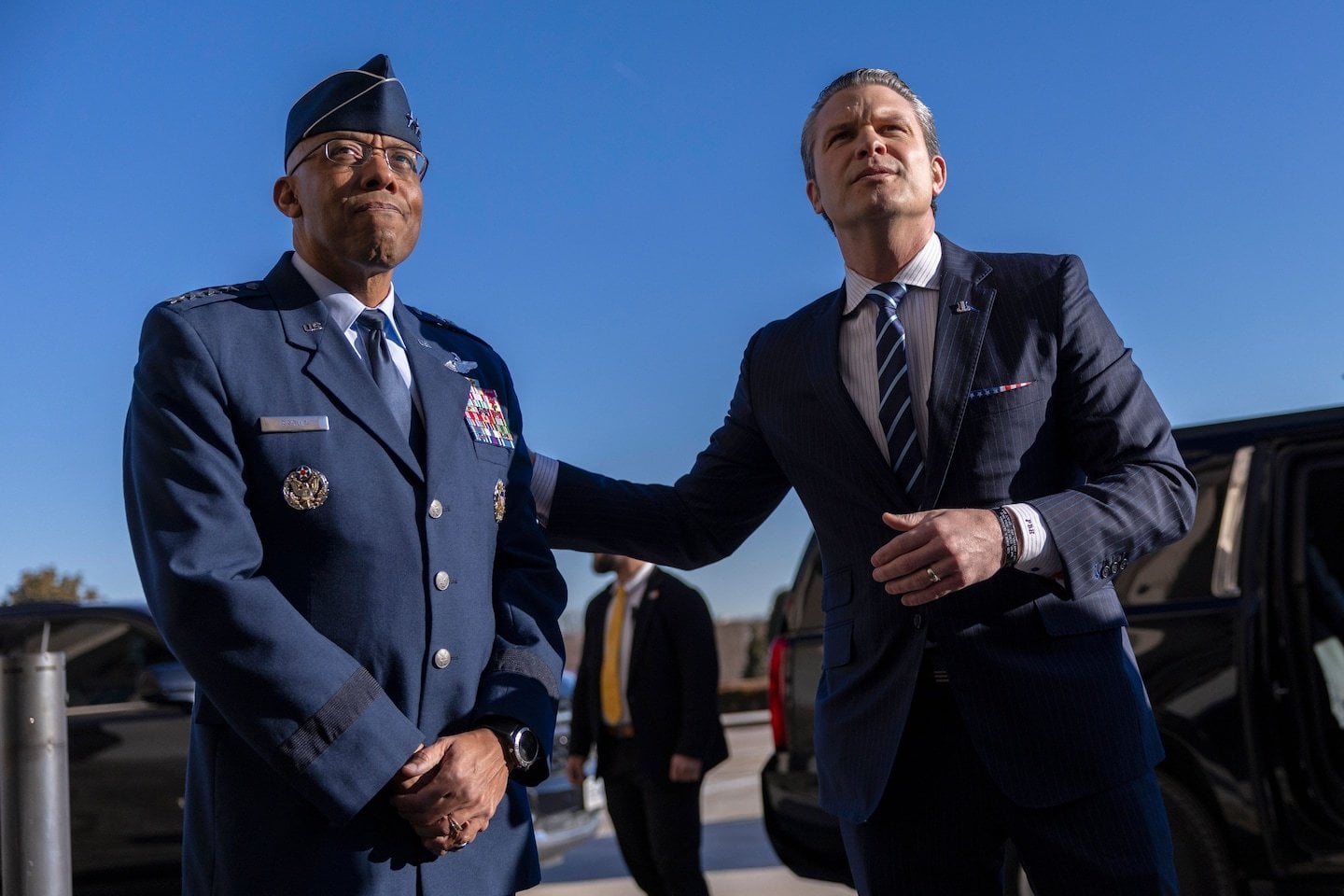 Trump ousts Joint Chiefs chairman, other leaders in major Pentagon shake-up. The Navy’s top admiral and a senior Air Force general also were dismissed as Defense Secretary Pete Hegseth moves to align the military with Trump’s agenda.