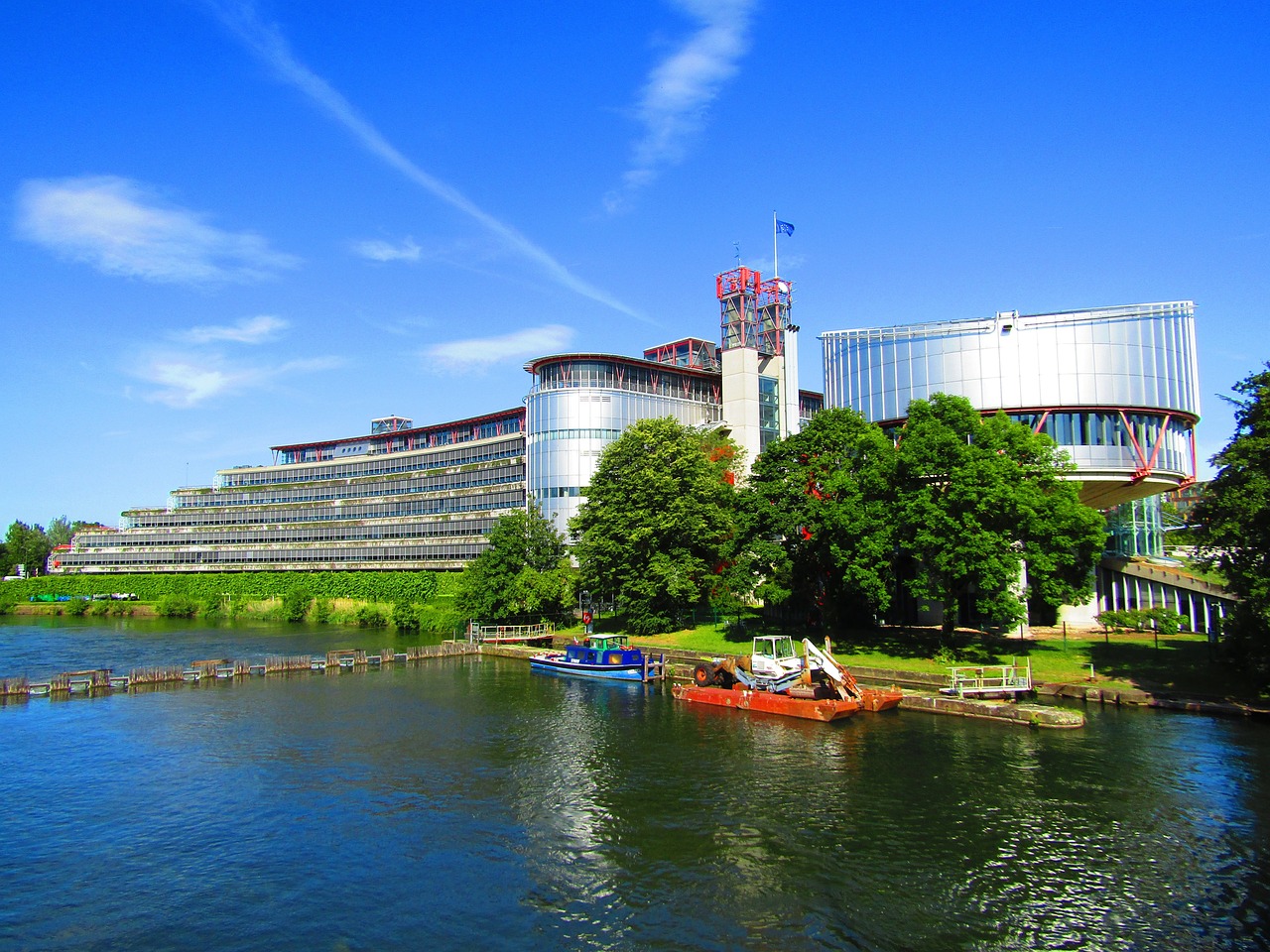Europe rights court rules France violated right to life for death of protester - JURIST